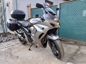 Suzuki GSX 1250 FA - 8