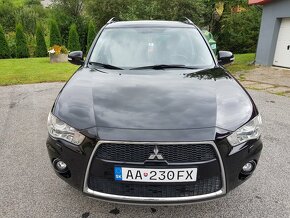 Mitsubishi Outlander - 8