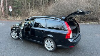 Volvo v50 2010 - 8