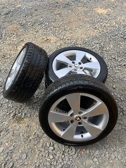 225/45 r17 originál škoda disky s pneu - 8