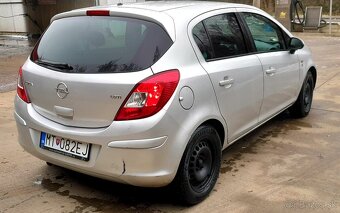 Opel corsa D hatchback - 8