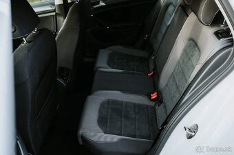 VW Golf 1,6 TDI 7.gen. biely - 8