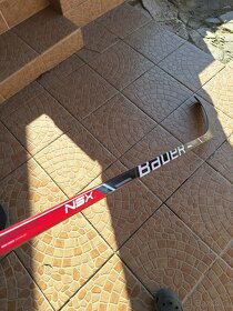 Nové hokejky Bauer a CCM-práva strana - 8