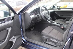 Volkswagen Passat Variant 2,0 TDi DSG 110 kW COMFORTLINE - 8