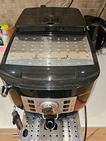 Automatický kávovar DeLonghi Magnifica S ECAM 22.115.B - 8