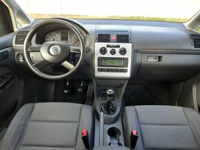 Volkswagen Touran 2.0 TDi - 8