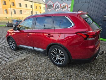 Mitsubishi Outlander 2.2 DI-D Instyle, 7 miestne - 8