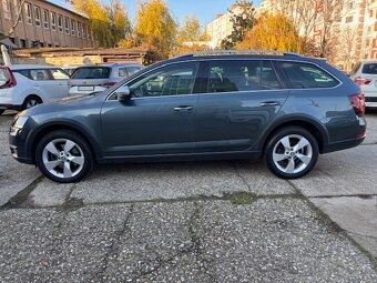 Škoda Octavia Combi 2.0 TDI 184k Scout DSG 4x4 - 8