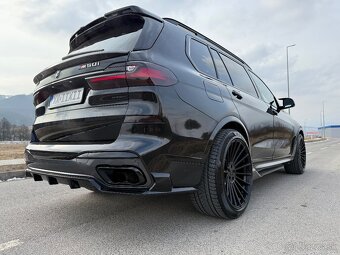 BMW X7 M50i BLACK INDIVIDUAL Plná výbava - 8