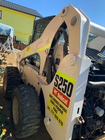 Bobcat S 250 - 8