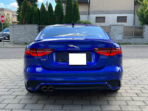 Jaguar XE 2.0 D R-SPORT 180 PS - 8