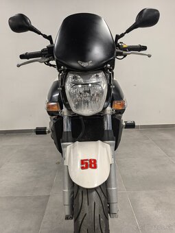 Suzuki GSR 600 - 8