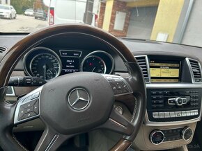 Mercedes M trieda 350 BlueTEC 4matic AMG packet - 8