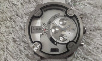 DIESEL HODINKY S BIELYM REMIENKOM - 8