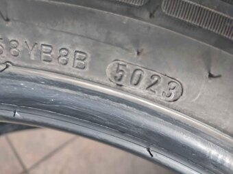 Letne pneu 215/60 r17 C - 8