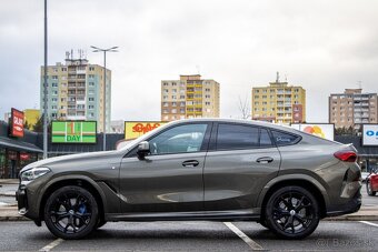 BMW X6 xDrive30d A/T - 8