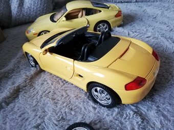 1:18 poskodene  2x PORSCHE 911+Boxter - 8