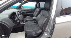 MITSUBISHI OUTLANDER  2,0   MIVEC   4WD  CVT  7 M - 8