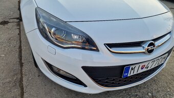 Opel Astra J 1.6 CDTI 100kW Cosmo, Bixenón, Navi, Kamera - 8