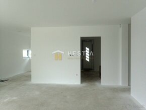 Krásna novostavba s pozemkom o výmere 682 m2 &#8211; Dojč - 8