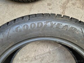 235/55 r18 zimné 4 ks GOODYEAR dezén 8,6-8,4 mm DOT2018 - 8