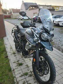 Triumph Tiger 800 XCA - 8