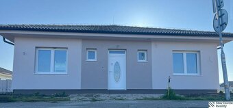 Kvalitný 4-izbový bungalov, teprlné čerpadlo, Senec - 8