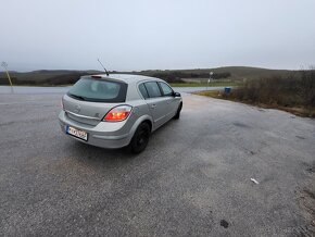 Opel astra h - 8