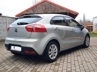 Kia Rio 1.3 benzin 4valec SK - 8