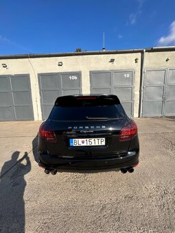 PORSCHE CAYENNE DIESEL 245K TIPTRONIC S - 8