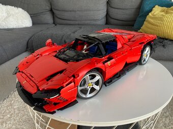 LEGO Technic 42143 Ferrari Daytona SP3 - 8