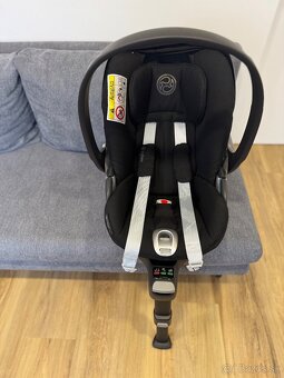 Autosedačka  Cybex Cloud Z i-size plus deep black  s bázou - 8