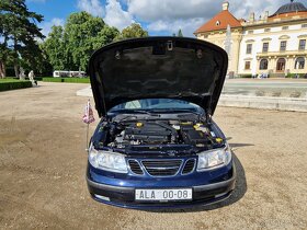 SAAB 9-5 z Pražského hradu - 8