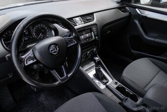 Škoda Octavia Combi 2.0 TDI Elegance/Style DSG - 8