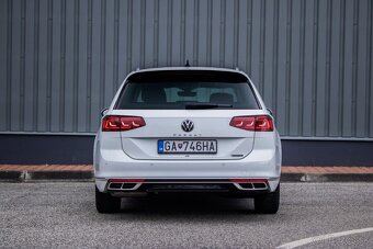 Volkswagen Passat Variant 2.0 TDI Elegance 4-Motion DSG - 8