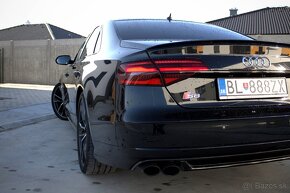 Audi S8 PLUS Quattro AT8 (605k) - 8