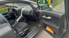 Toyota Auris 1.6VVTi 97 kw 6MT 1.majitel kupene v Prešove - 8