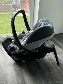 Maxi Cosi Pebble Pro i-Size + Isofix základňa Family Fix2 - 8