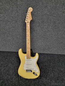 Predám FENDER Player Strat MN BCR - 8