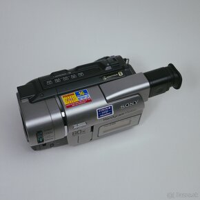 SONY Handycam Vision VHS - 8