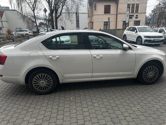 Škoda Octavia 1.8 TSI Ambition DSG - 8