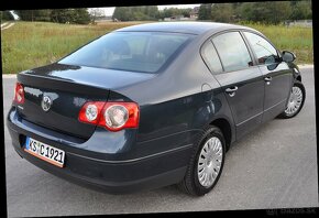 Volkswagen Passat 1.6  Comfortline - 8