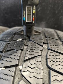 245/40 R19 Continetal zimne pneumatiky ❄️❄️❄️❄️ - 8