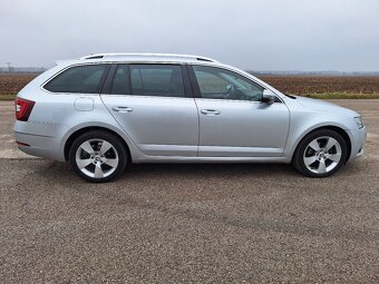 Škoda Octavia Style Combi 2.0 Tdi DSG - 8