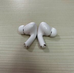 AirPods - 8