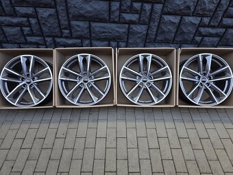 5x112 R19 Audi Q3 SQ3 Audisport Nepoužite - 8