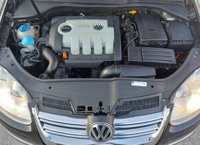 Volkswagen GOLF 1.9 TDi DSG - 8