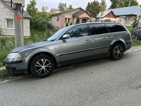 Volkswagen passat variant 1.9 TDI 74kw - 8