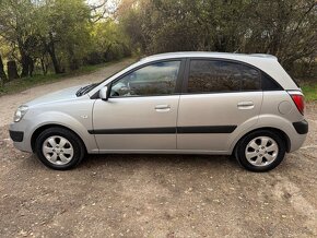 Kia Rio 1.4 LX Plus - 8