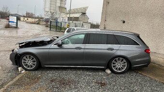 Mercedes E250 - 8